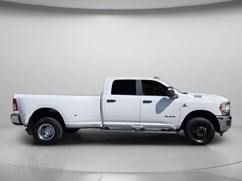 Used 2024 RAM 3500 Big Horn AWD/4WD image 4