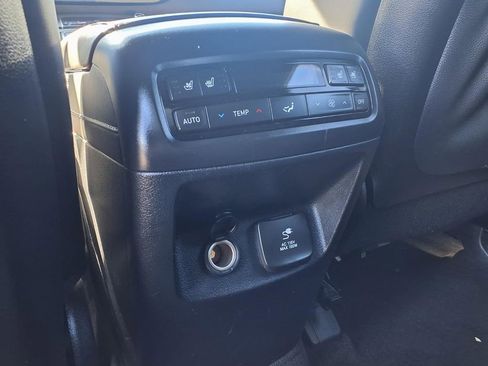 Used 2022 Hyundai Palisade Calligraphy image 22