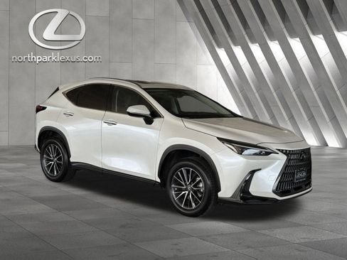Certified 2025 Lexus NX 250 FWD w/ Towing Package (2000 Lbs) image 5