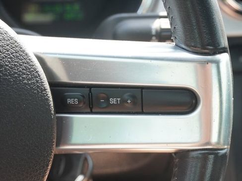 Used 2006 Ford Mustang GT Premium RWD image 23