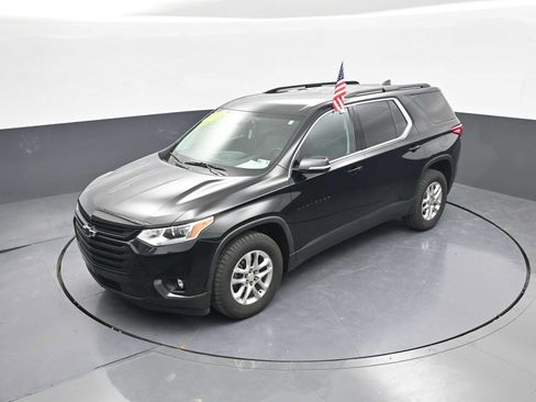 Used 2020 Chevrolet Traverse LT w/ LPO, Blackout Package AWD/4WD image 33