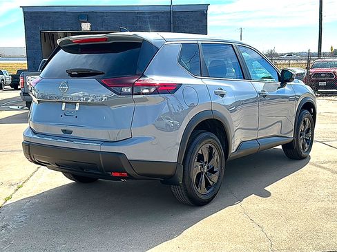 New 2026 Nissan Rogue SV image 8