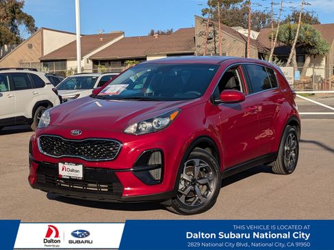 Used 2022 Kia Sportage LX image 1