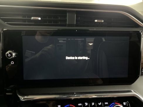 New 2026 GMC Sierra 2500 Denali Ultimate AWD/4WD image 13