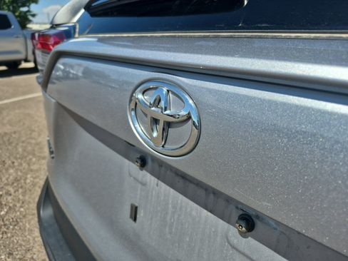 Used 2025 Toyota RAV4 XLE AWD/4WD image 23