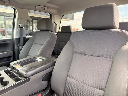 Used 2018 Chevrolet Silverado 1500 LT w/ Max Trailering Package image 18