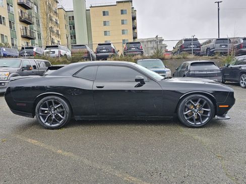 Used 2020 Dodge Challenger R/T w/ Blacktop Package image 9