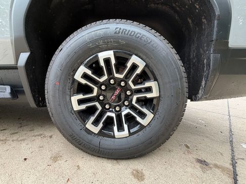 New 2026 GMC Sierra EV Elevation AWD/4WD image 37