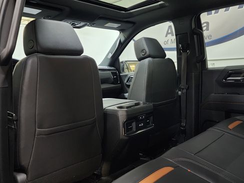 Used 2023 GMC Sierra 1500 AT4 w/ AT4 Premium Package image 15