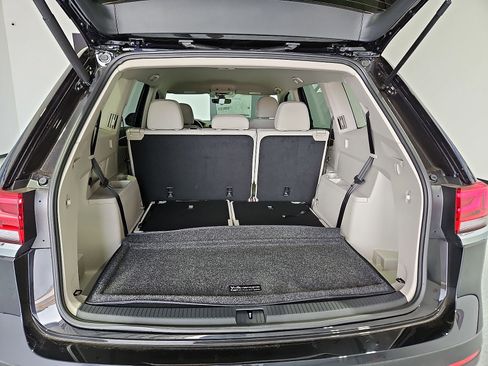 New 2026 Volkswagen Atlas SE FWD image 13