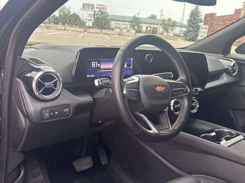 Used 2024 Chevrolet Blazer EV LT AWD/4WD image 9