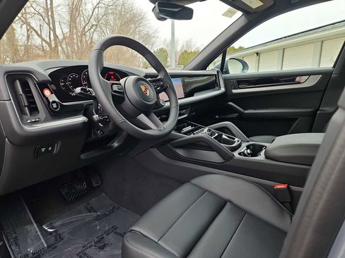 New 2026 Porsche Cayenne AWD/4WD image 8