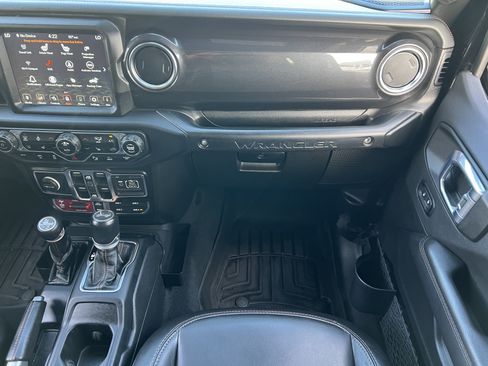 Used 2021 Jeep Wrangler Unlimited Rubicon w/ Trailer Tow Package AWD/4WD image 35