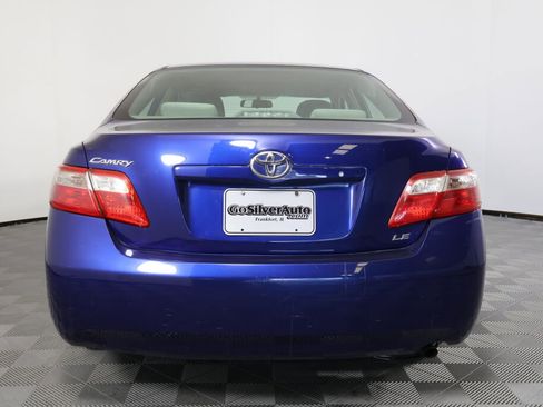 Used 2009 Toyota Camry LE image 3