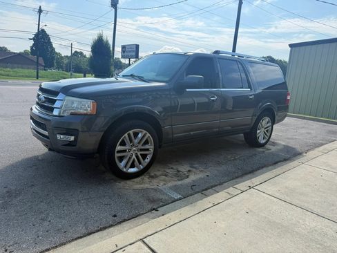 Used 2016 Ford Expedition EL Limited w/ Equipment Group 301A AWD/4WD image 4