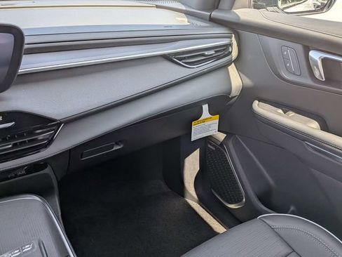 New 2026 Buick Enclave Sport Touring w/ Power Package FWD image 17