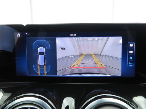 Certified 2025 Mercedes-Benz GLB 250 image 14