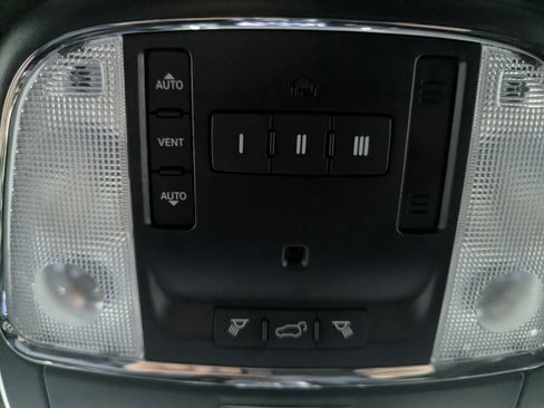 Used 2021 Jeep Grand Cherokee Limited w/ Premium Lighting Group image 25