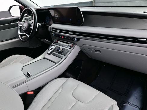 Used 2023 Hyundai Palisade SEL w/ Premium Package image 15