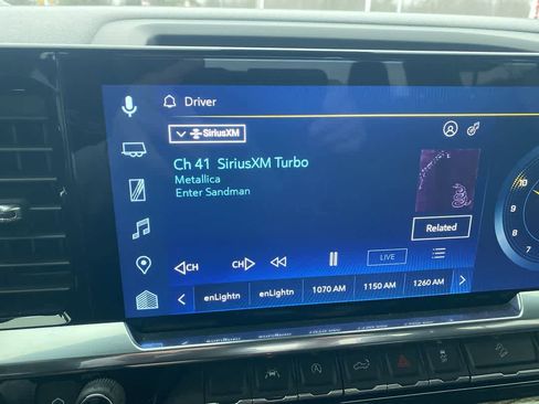 Used 2023 Chevrolet Silverado 1500 LT Trail Boss w/ LPO, Dark Essentials Package image 15