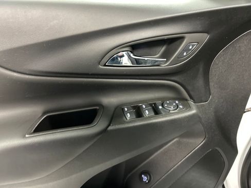 Used 2024 Chevrolet Equinox LT image 14