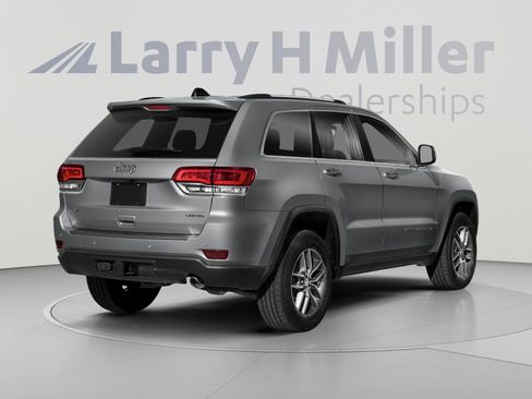 Used 2020 Jeep Grand Cherokee Limited w/ Luxury Group II AWD/4WD image 2