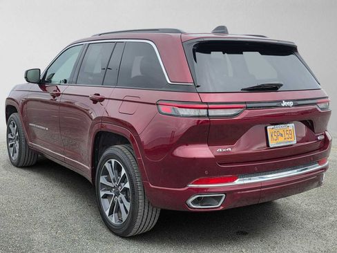 Used 2025 Jeep Grand Cherokee Overland AWD/4WD image 5