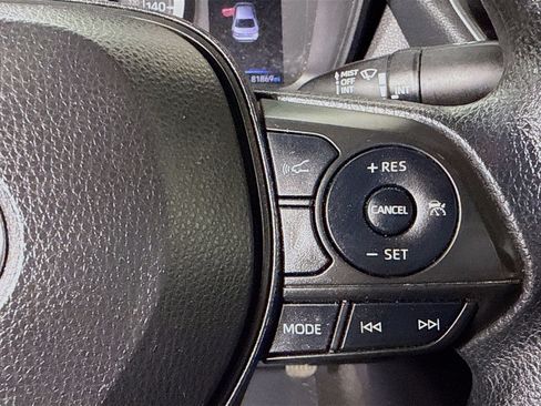 Used 2022 Toyota Corolla LE image 15