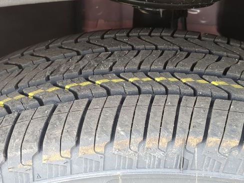 New 2026 Chevrolet Traverse LT w/ Driver Confidence Package image 17