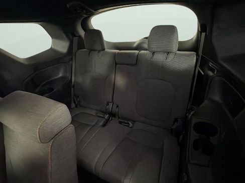 Used 2025 Honda Pilot Sport image 26