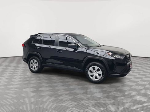 Used 2021 Toyota RAV4 LE AWD/4WD image 33