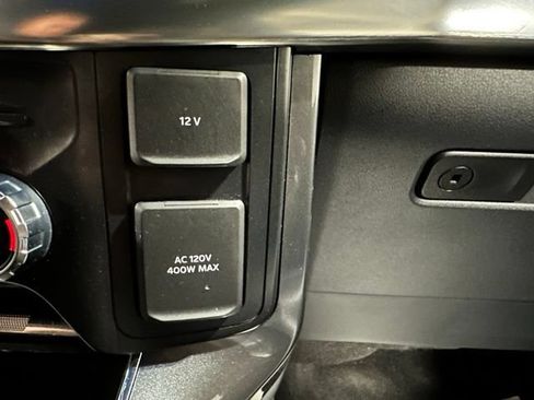Used 2022 Ford F150 Lariat w/ Equipment Group 502A High AWD/4WD image 21