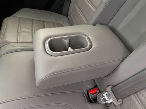 Used 2018 Honda CR-V Touring image 27