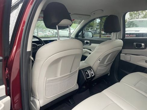 Certified 2025 Kia Sorento S FWD image 21