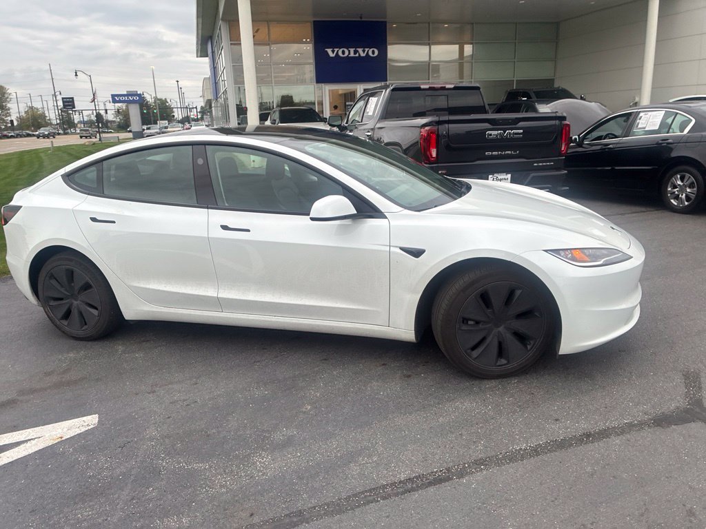 Used 2026 Tesla Model 3 RWD image 2