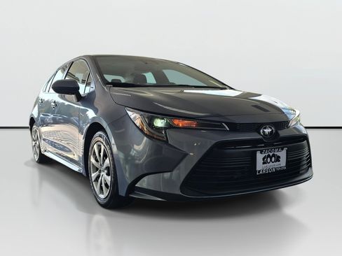 Used 2024 Toyota Corolla LE FWD image 7