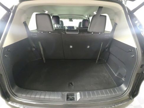 Used 2025 Toyota Grand Highlander AWD image 17
