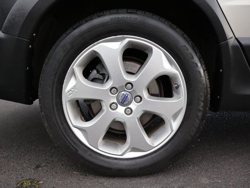 Used 2011 Volvo XC70 T6 image 43