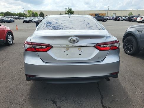 Used 2021 Toyota Camry LE FWD image 8