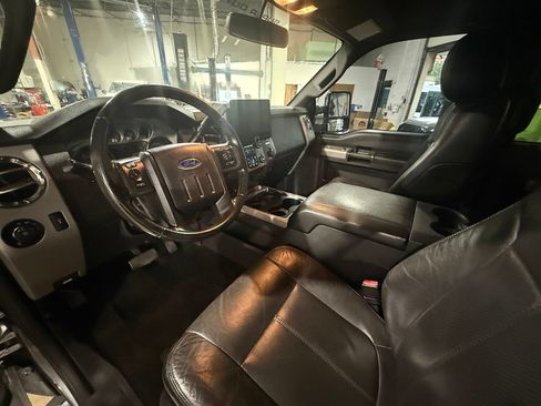 Used 2013 Ford F250 Lariat w/ Lariat Ultimate Pkg AWD/4WD image 21