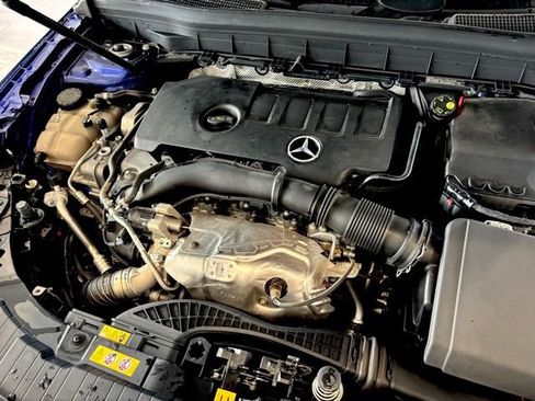 Used 2023 Mercedes-Benz GLB 250 image 35