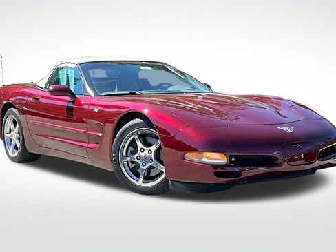 Used 2003 Chevrolet Corvette Convertible w/ Preferred Equipment Group1 RWD image 12