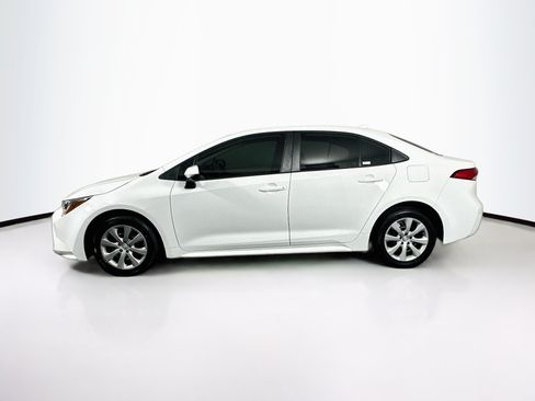 Used 2023 Toyota Corolla LE FWD image 4