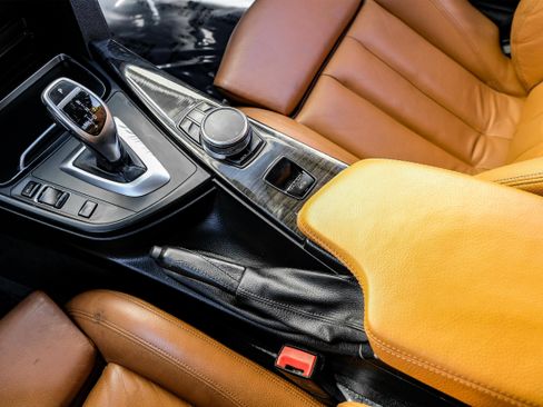 Used 2018 BMW 430i Convertible image 29