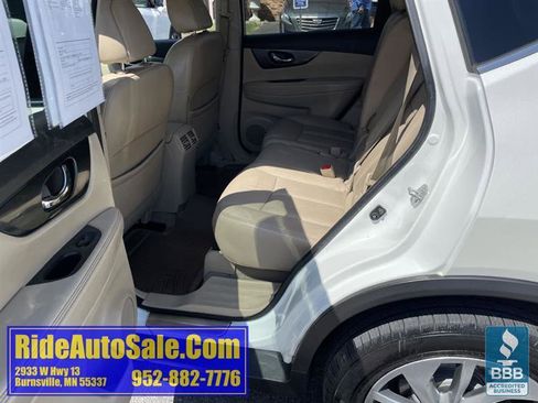 Used 2015 Nissan Rogue SL w/ SL Premium Package AWD/4WD image 12