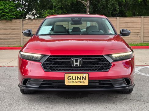 Certified 2025 Honda Accord SE image 8