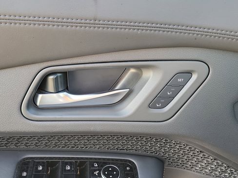 Certified 2023 Nissan Ariya FWD image 24