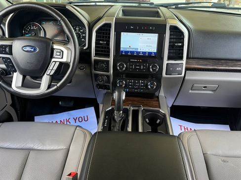 Used 2019 Ford F150 Lariat w/ Max Trailer Tow Package image 19