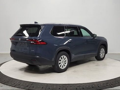 Used 2025 Toyota Grand Highlander FWD image 7