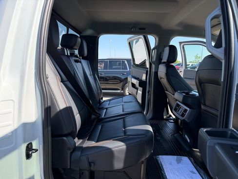 New 2026 Ford F350 4x4 Crew Cab DRW Super Duty image 21